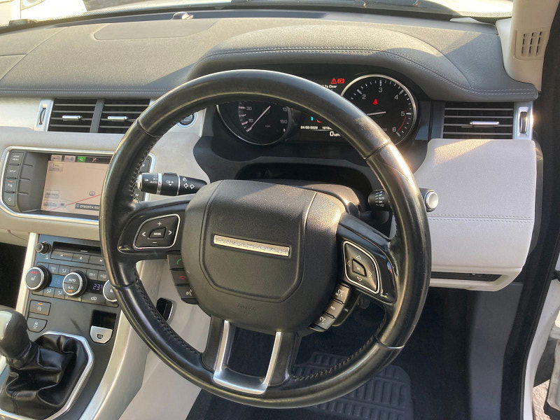 Land Rover Range Rover Evoque 2.2 eD4 Pure Tech SUV 5dr Diesel Manual FWD Euro 5 (s/s) (150 ps) 5dr Manual 2026