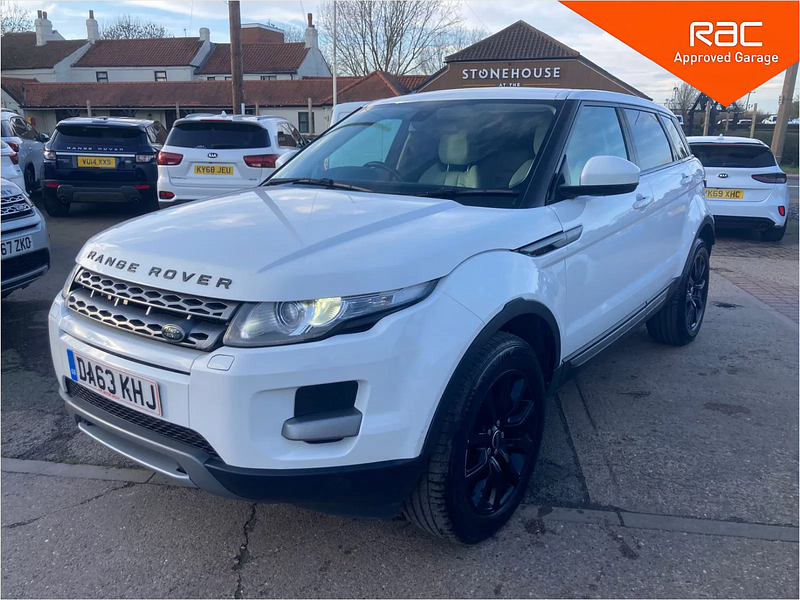 Land Rover Range Rover Evoque 2.2 eD4 Pure Tech SUV 5dr Diesel Manual FWD Euro 5 (s/s) (150 ps) 5dr Manual 2026