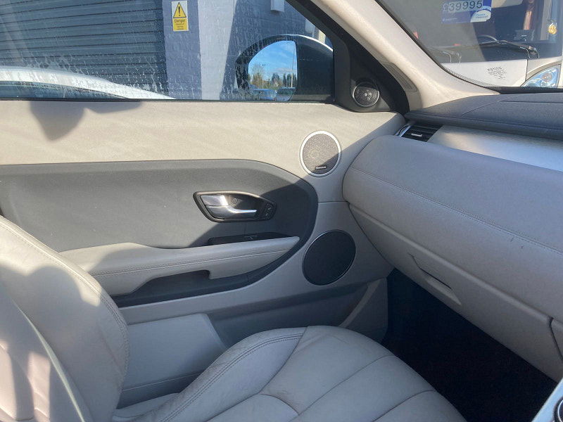 Land Rover Range Rover Evoque 2.2 eD4 Pure Tech SUV 5dr Diesel Manual FWD Euro 5 (s/s) (150 ps) 5dr Manual 2026