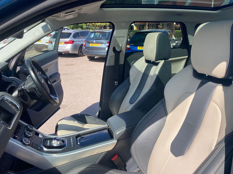 Land Rover Range Rover Evoque 2.2 SD4 Dynamic SUV 5dr Diesel Auto 4WD Euro 5 (190 ps) 5dr Automatic 2025