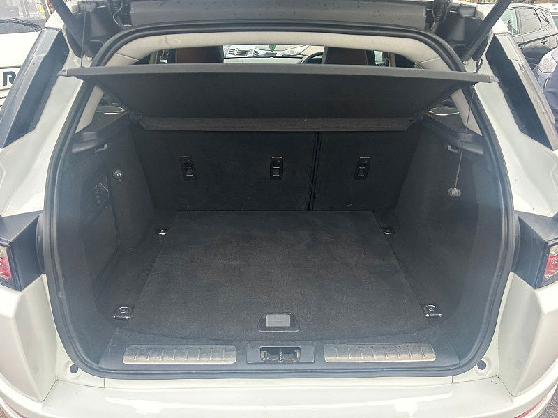 Land Rover Range Rover Evoque 2.2 SD4 Dynamic SUV 5dr Diesel Auto 4WD Euro 5 (s/s) (190 ps) 5dr Automatic 2026