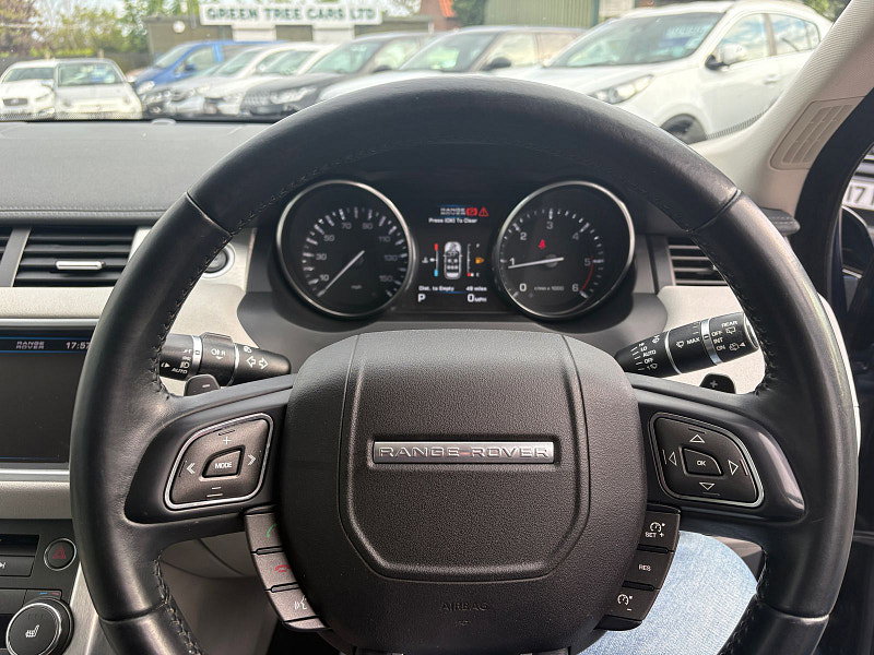 Land Rover Range Rover Evoque 2.2 SD4 Pure SUV 5dr Diesel Auto 4WD Euro 5 (190 ps) 5dr Automatic 2026