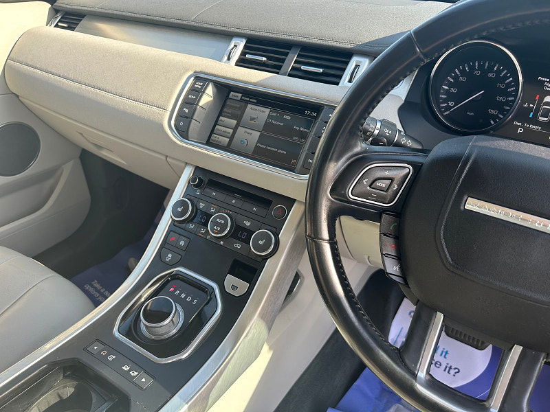 Land Rover Range Rover Evoque 2.2 SD4 Pure SUV 5dr Diesel Auto 4WD Euro 5 (s/s) (190 ps) 5dr Automatic 2025