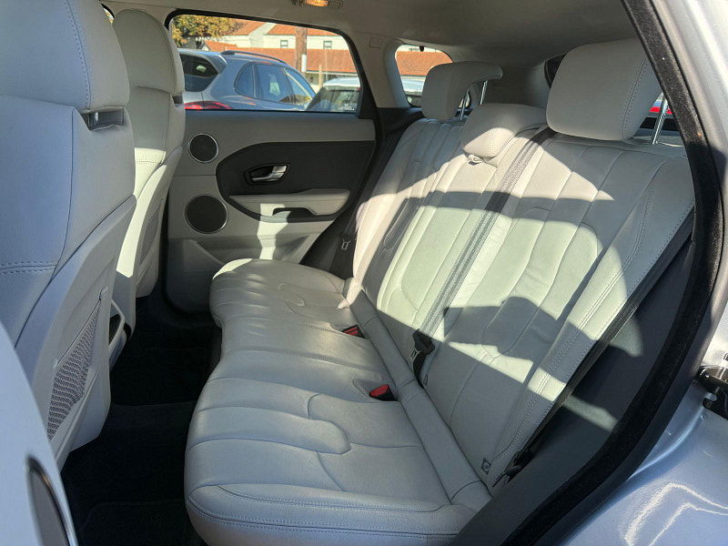 Land Rover Range Rover Evoque 2.2 SD4 Pure SUV 5dr Diesel Auto 4WD Euro 5 (s/s) (190 ps) 5dr Automatic 2025