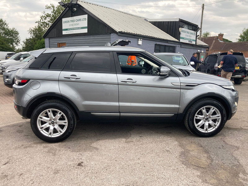 Land Rover Range Rover Evoque 2.2 SD4 Pure SUV 5dr Diesel Manual 4WD Euro 5 (s/s) (190 ps) 5dr Manual 2025