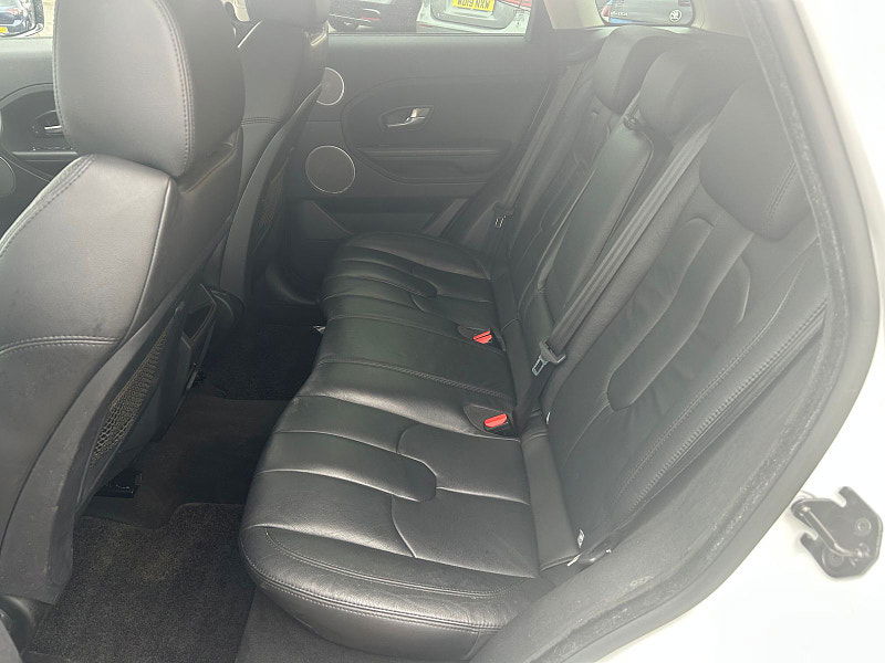Land Rover Range Rover Evoque 2.2 SD4 Pure Tech SUV 5dr Diesel Auto 4WD Euro 5 (s/s) (190 ps) 5dr Automatic 2025