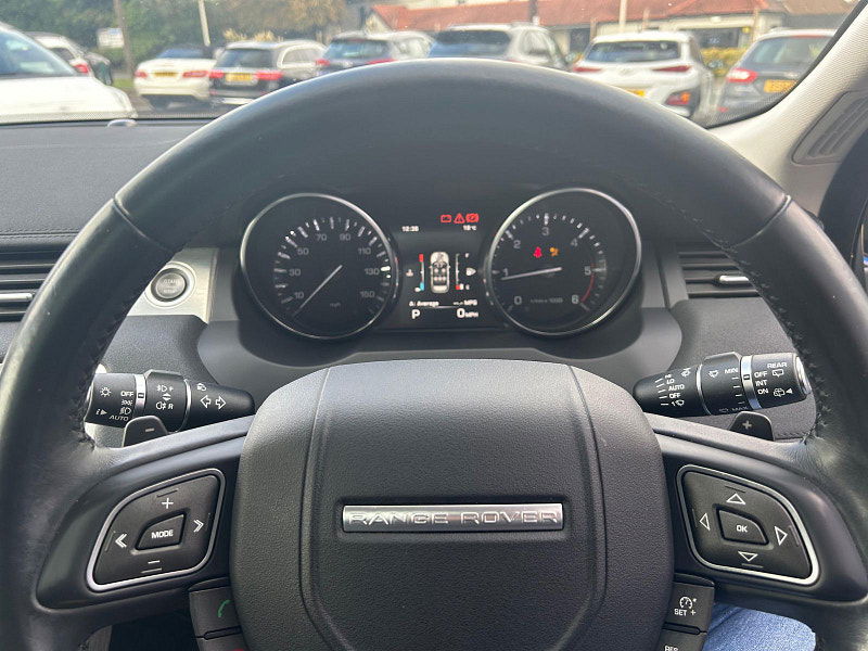 Land Rover Range Rover Evoque 2.2 SD4 Pure Tech SUV 5dr Diesel Auto 4WD Euro 5 (s/s) (190 ps) 5dr Automatic 2025