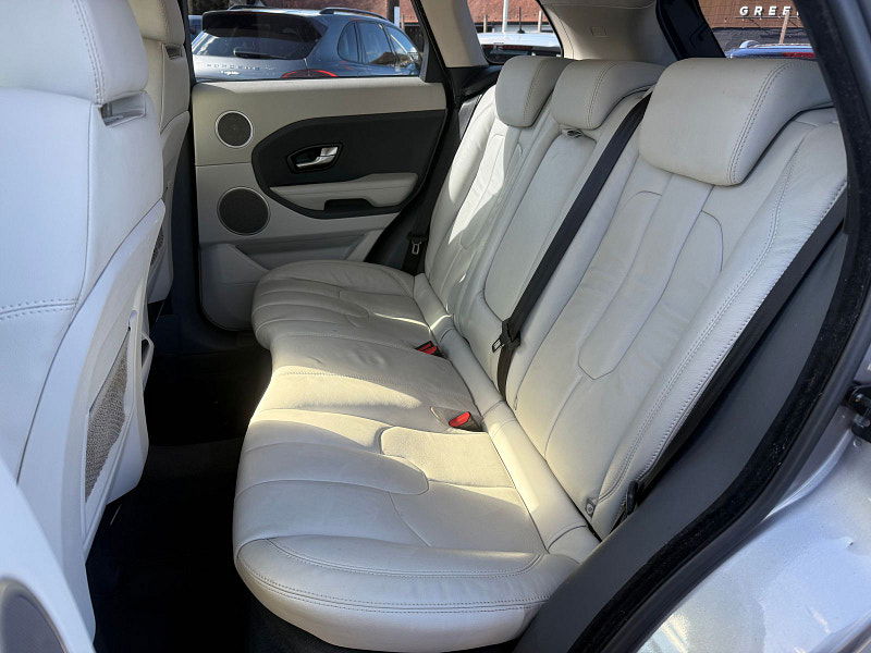 Land Rover Range Rover Evoque 2.2 SD4 Pure Tech SUV 5dr Diesel Manual 4WD Euro 5 (s/s) (190 ps) 5dr Manual 2025