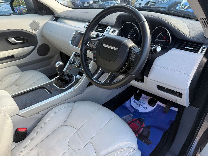 Land Rover Range Rover Evoque 2.2 SD4 Pure Tech SUV 5dr Diesel Manual 4WD Euro 5 (s/s) (190 ps) 5dr Manual 2025