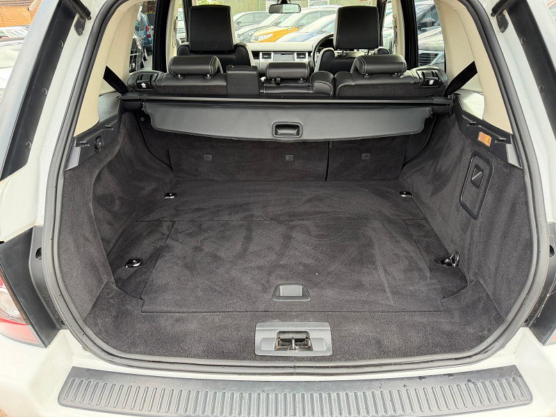 Land Rover Range Rover Sport 3.0 SD V6 HSE SUV 5dr Diesel Auto 4WD Euro 5 (255 bhp) 5dr Automatic 2026