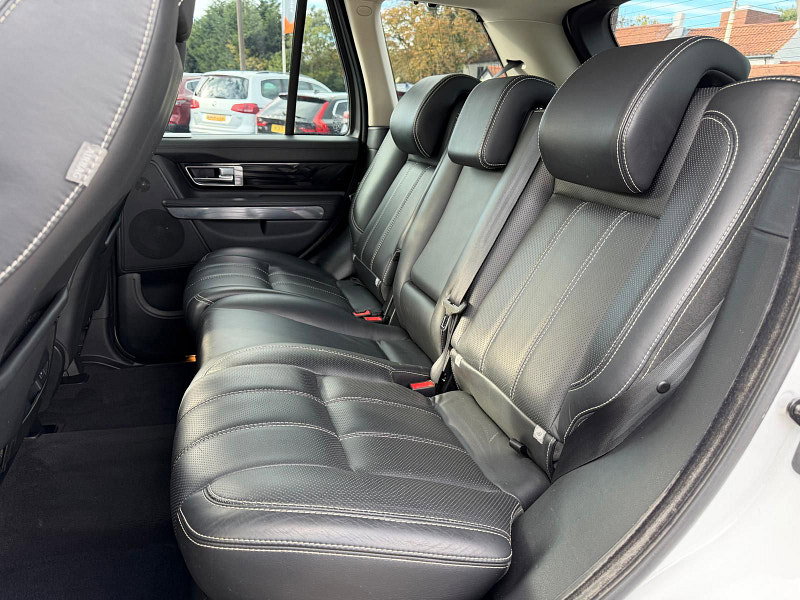 Land Rover Range Rover Sport 3.0 SD V6 HSE SUV 5dr Diesel Auto 4WD Euro 5 (255 bhp) 5dr Automatic 2026