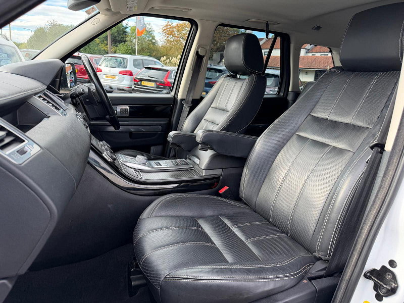 Land Rover Range Rover Sport 3.0 SD V6 HSE SUV 5dr Diesel Auto 4WD Euro 5 (255 bhp) 5dr Automatic 2026