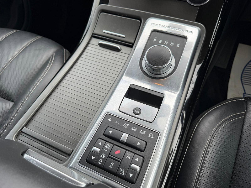 Land Rover Range Rover Sport 3.0 SD V6 HSE SUV 5dr Diesel Auto 4WD Euro 5 (255 bhp) 5dr Automatic 2026