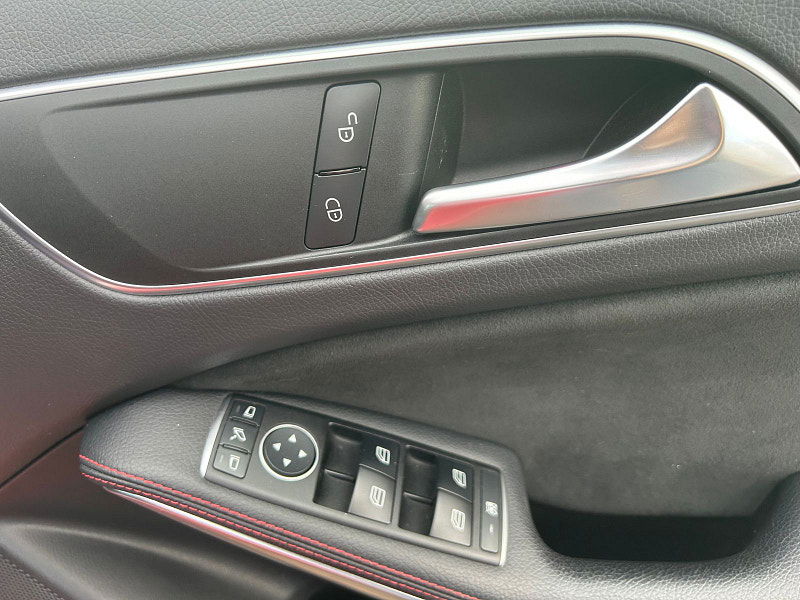 Mercedes-Benz A Class 1.5 A180d AMG Line (Premium) Hatchback 5dr Diesel 7G-DCT Euro 6 (s/s) (109 ps) 5dr Automatic 2025