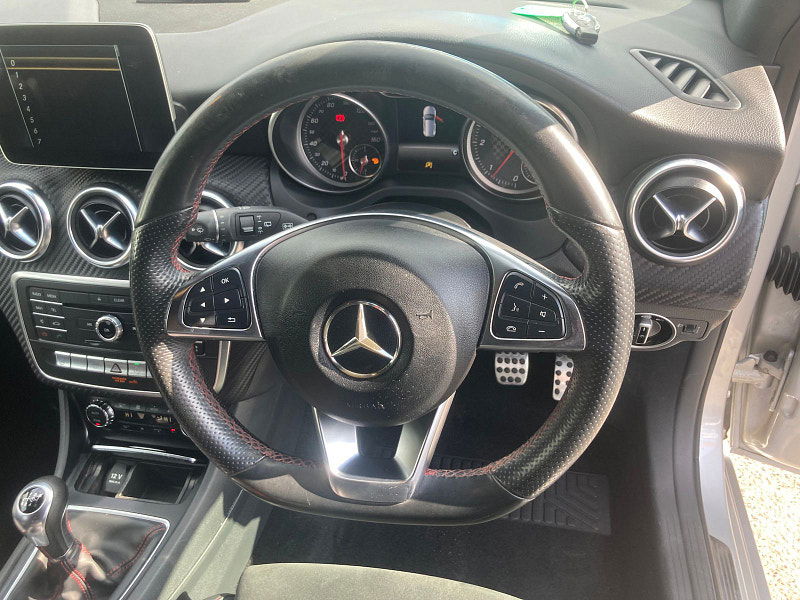 Mercedes-Benz A Class 2.1 A200d AMG Line (Executive) Hatchback 5dr Diesel Manual Euro 6 (s/s) (136 ps) 5dr Manual 2025