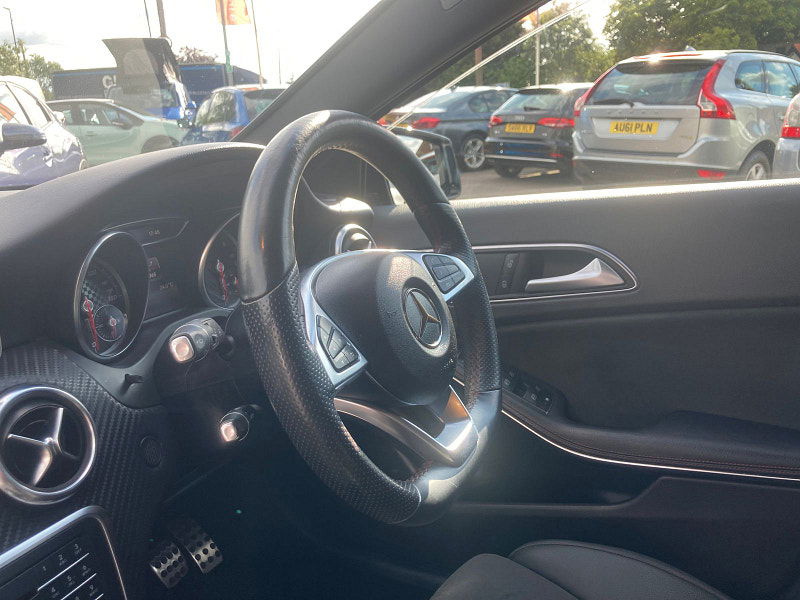 Mercedes-Benz A Class 2.1 A200d AMG Line (Executive) Hatchback 5dr Diesel Manual Euro 6 (s/s) (136 ps) 5dr Manual 2025