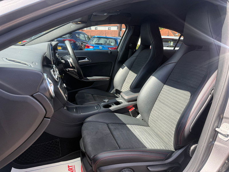 Mercedes-Benz A Class 2.1 A200d AMG Line (Premium) Hatchback 5dr Diesel 7G-DCT Euro 6 (s/s) (136 ps) 5dr Automatic 2025