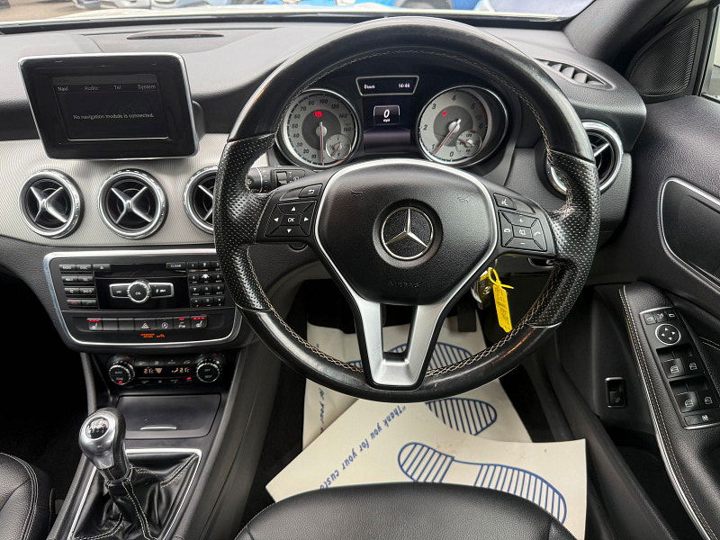 Mercedes-Benz GLA 2.1 GLA200 CDI Sport SUV 5dr Diesel Manual Euro 6 (s/s) (136 ps) 5dr Manual 2025