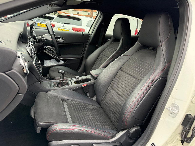 Mercedes-Benz GLA 2.1 GLA200d AMG Line SUV 5dr Diesel Manual Euro 6 (s/s) (136 ps) 5dr Manual 2026