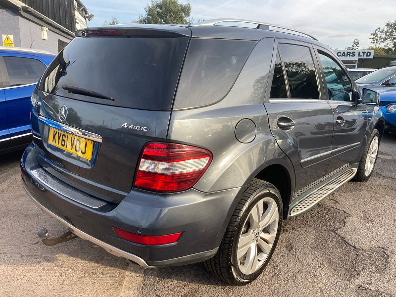 Mercedes-Benz M Class 3.0 ML350 CDI V6 BlueEfficiency Sport SUV 5dr Diesel G-Tronic 4WD Euro 5 (231 ps) 5dr Automatic 2025
