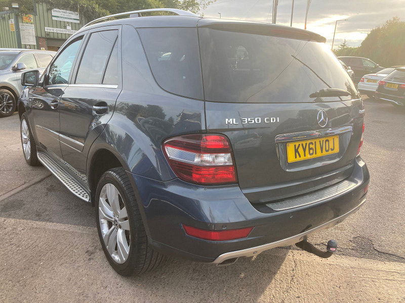 Mercedes-Benz M Class 3.0 ML350 CDI V6 BlueEfficiency Sport SUV 5dr Diesel G-Tronic 4WD Euro 5 (231 ps) 5dr Automatic 2025