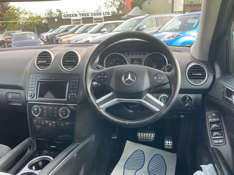 Mercedes-Benz M Class 3.0 ML350 CDI V6 BlueEfficiency Sport SUV 5dr Diesel G-Tronic 4WD Euro 5 (231 ps) 5dr Automatic 2025