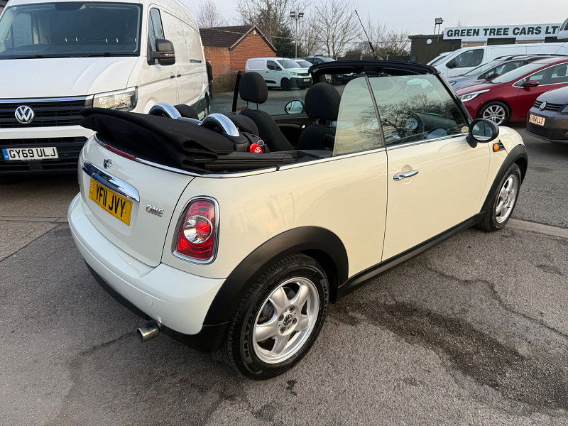 MINI Convertible 1.6 One Convertible 2dr Petrol Manual Euro 5 (98 ps) 2dr Manual 2025