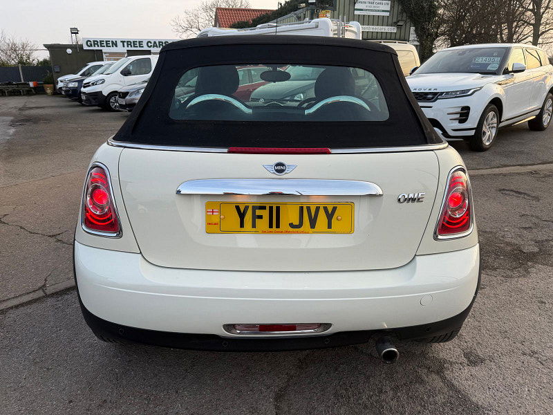 MINI Convertible 1.6 One Convertible 2dr Petrol Manual Euro 5 (98 ps) 2dr Manual 2025