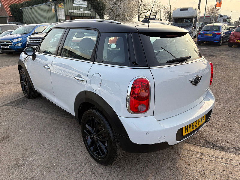 MINI Countryman 1.6 Cooper D SUV 5dr Diesel Manual Euro 5 (s/s) (112 ps) 5dr Manual 2026