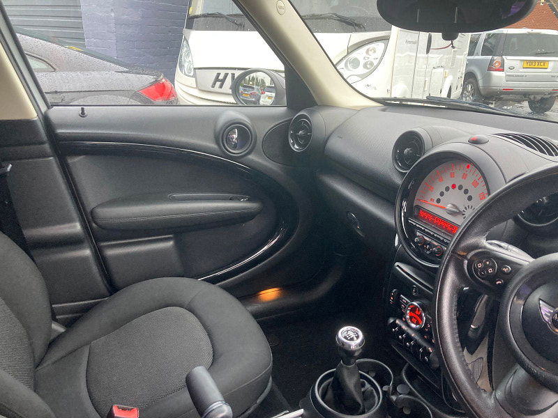 MINI Countryman 1.6 Cooper D SUV 5dr Diesel Manual Euro 5 (s/s) (112 ps) 5dr Manual 2025