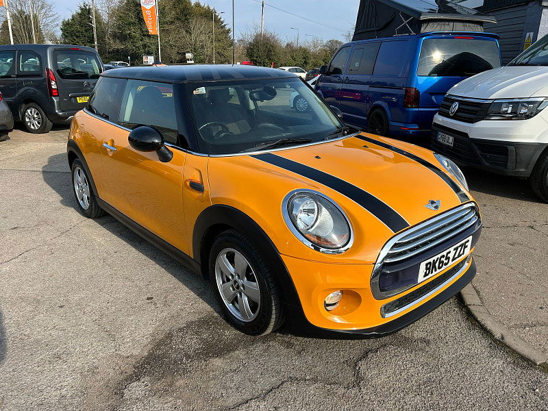 MINI Hatch 1.5 Cooper Hatchback 3dr Petrol Manual Euro 6 (s/s) (136 ps) 3dr Manual 2025