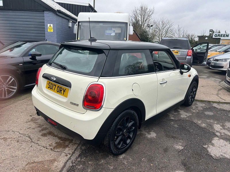 MINI Hatch 1.5 Cooper Hatchback 3dr Petrol Manual Euro 6 (s/s) (136 ps) 3dr Manual 2025