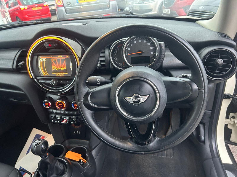 MINI Hatch 1.5 Cooper Hatchback 3dr Petrol Manual Euro 6 (s/s) (136 ps) 3dr Manual 2025