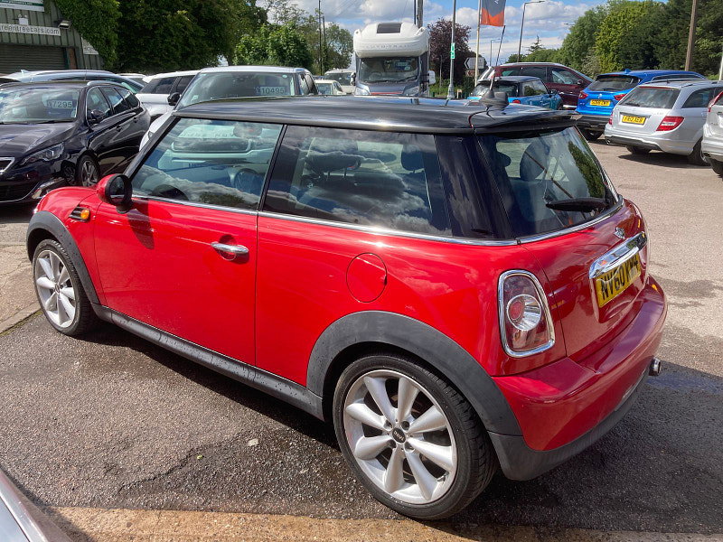 MINI Hatch 1.6 Cooper D Hatchback 3dr Diesel Manual Euro 5 (s/s) (112 ps) 3dr Manual 2026