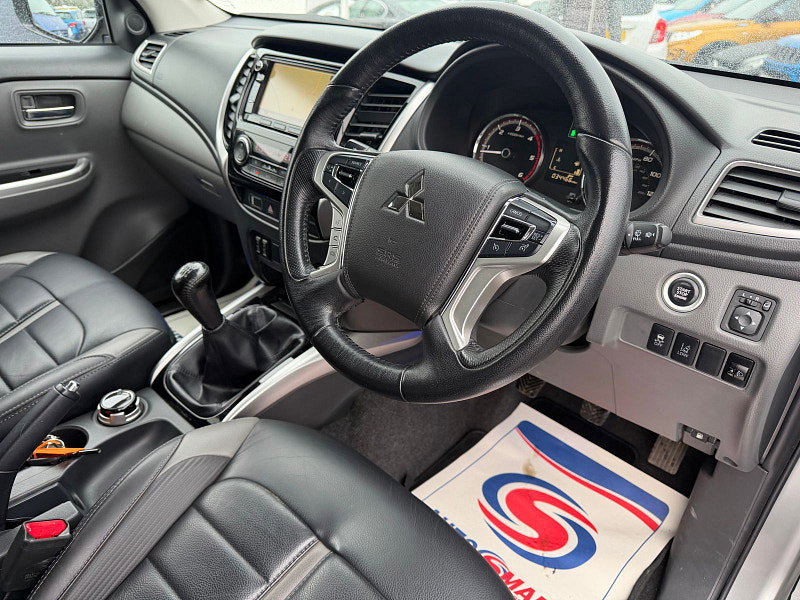 Mitsubishi L200 2.4 DI-D DC Barbarian Pickup Double Cab 4dr Diesel Manual 4WD Euro 6 (178 ps) 4dr Manual 2026