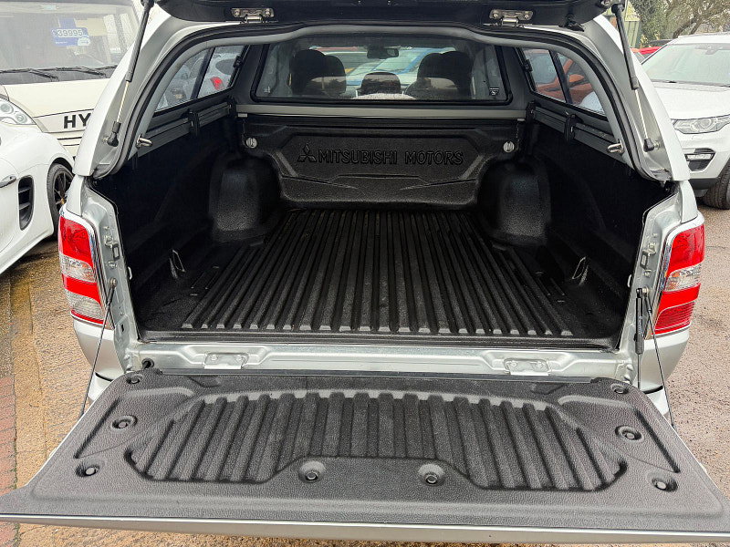 Mitsubishi L200 2.4 DI-D DC Barbarian Pickup Double Cab 4dr Diesel Manual 4WD Euro 6 (178 ps) 4dr Manual 2026