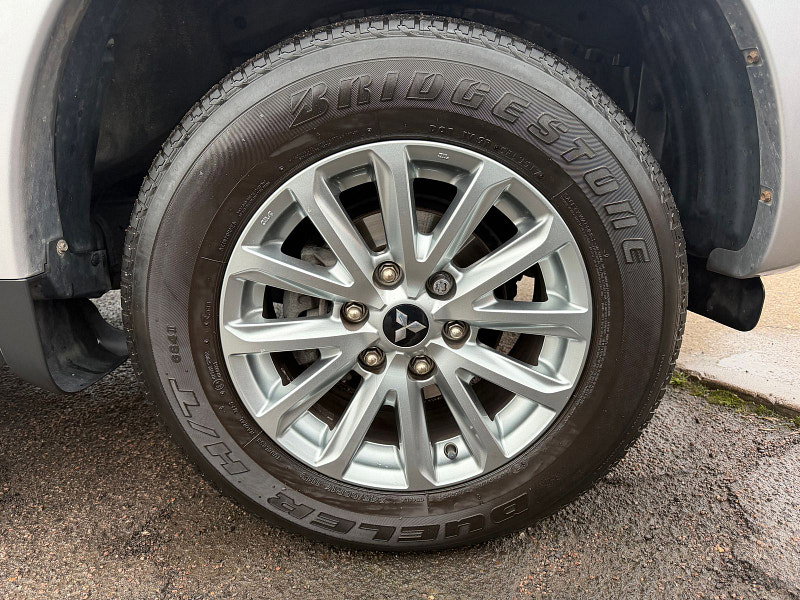 Mitsubishi L200 2.4 DI-D DC Barbarian Pickup Double Cab 4dr Diesel Manual 4WD Euro 6 (178 ps) 4dr Manual 2026