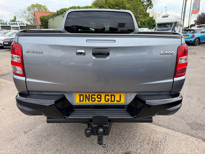 Mitsubishi L200 2.4 DI-D DC Challenger Pickup Double Cab 4dr Diesel Auto 4WD Euro 6 (181 ps) 4dr Automatic 2026