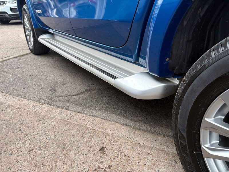 Mitsubishi L200 2.4 DI-D DC Warrior Pickup Double Cab 4dr Diesel Auto 4WD Euro 6 (178 ps) 4dr Automatic 2026