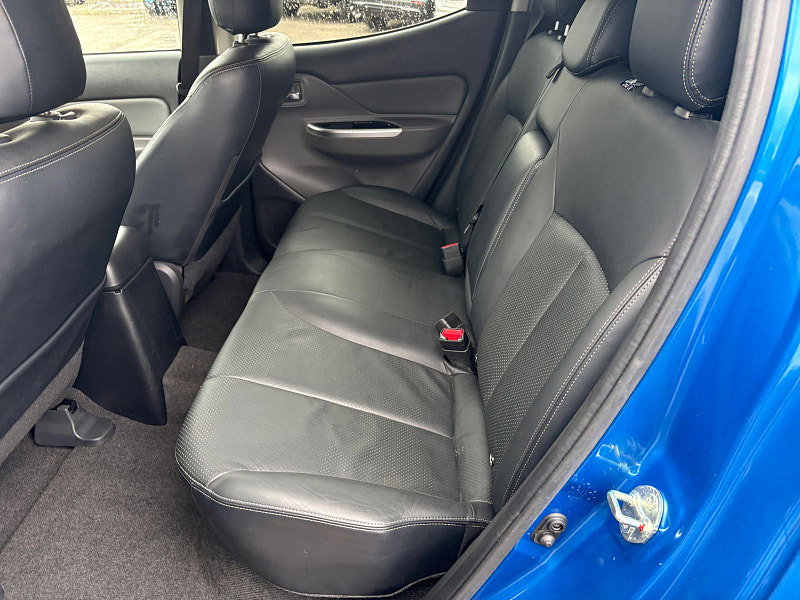 Mitsubishi L200 2.4 DI-D DC Warrior Pickup Double Cab 4dr Diesel Auto 4WD Euro 6 (178 ps) 4dr Automatic 2026