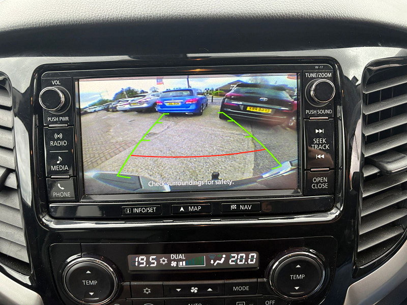 Mitsubishi L200 2.4 DI-D DC Warrior Pickup Double Cab 4dr Diesel Auto 4WD Euro 6 (178 ps) 4dr Automatic 2026