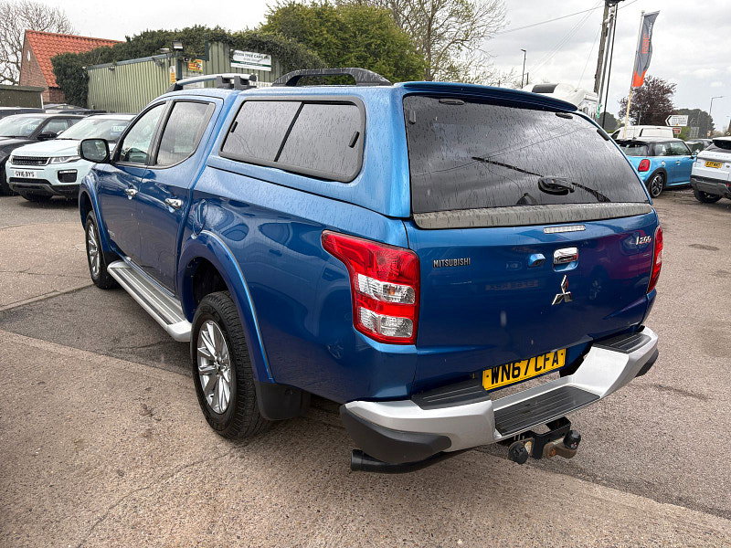 Mitsubishi L200 2.4 DI-D DC Warrior Pickup Double Cab 4dr Diesel Auto 4WD Euro 6 (178 ps) 4dr Automatic 2026