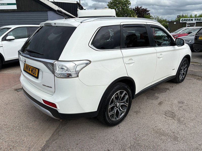 Mitsubishi Outlander 2.2 DI-D GX4 SUV 5dr Diesel Auto 4WD Euro 5 (s/s) (150 ps) 5dr Automatic 2026