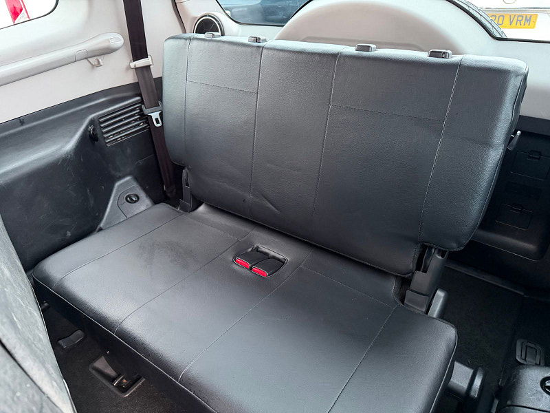 Mitsubishi Shogun 3.2 DI-DC Elegance SUV 5dr Diesel Auto 4WD Euro 5 LWB (197 ps) 5dr Automatic 2025