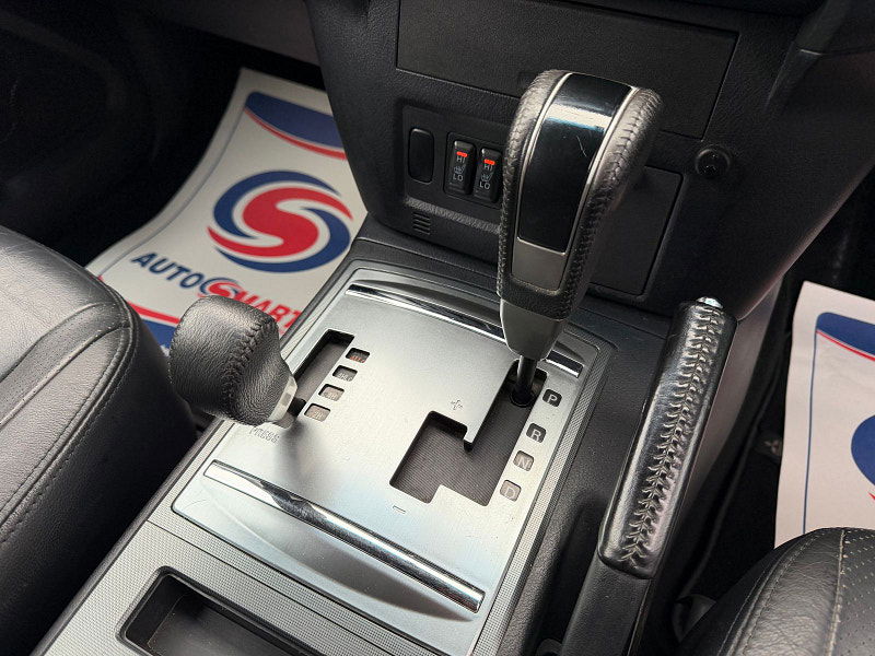 Mitsubishi Shogun 3.2 DI-DC Elegance SUV 5dr Diesel Auto 4WD Euro 5 LWB (197 ps) 5dr Automatic 2025