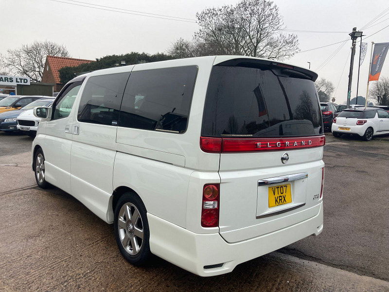 Nissan Elgrand  5dr Automatic 2026