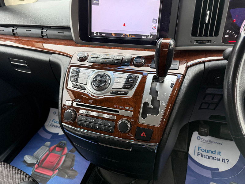 Nissan Elgrand SEVEN SEATS 5dr  2025
