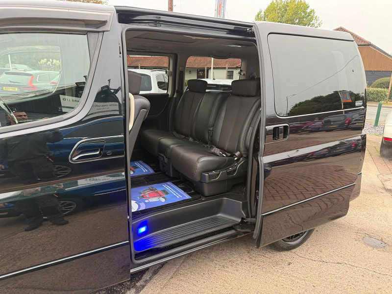Nissan Elgrand SEVEN SEATS 5dr  2025