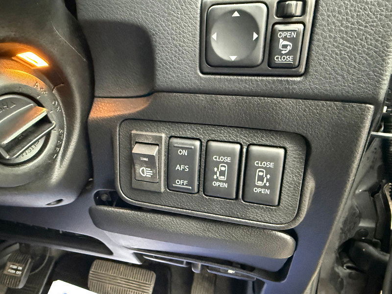 Nissan Elgrand SEVEN SEATS 5dr  2025