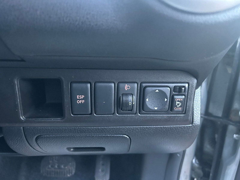 Nissan Note 1.6 16V Tekna Hatchback 5dr Petrol Auto Euro 4 (110 ps) 5dr Automatic 2025